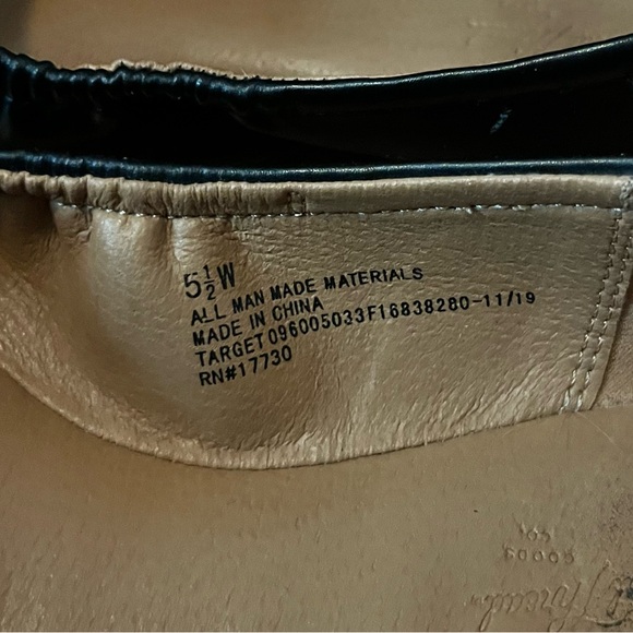 Target Universal Thread Black Ballet Flats 5.5 WIDE - Picture 7 of 9